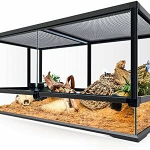 Reptile terrarium